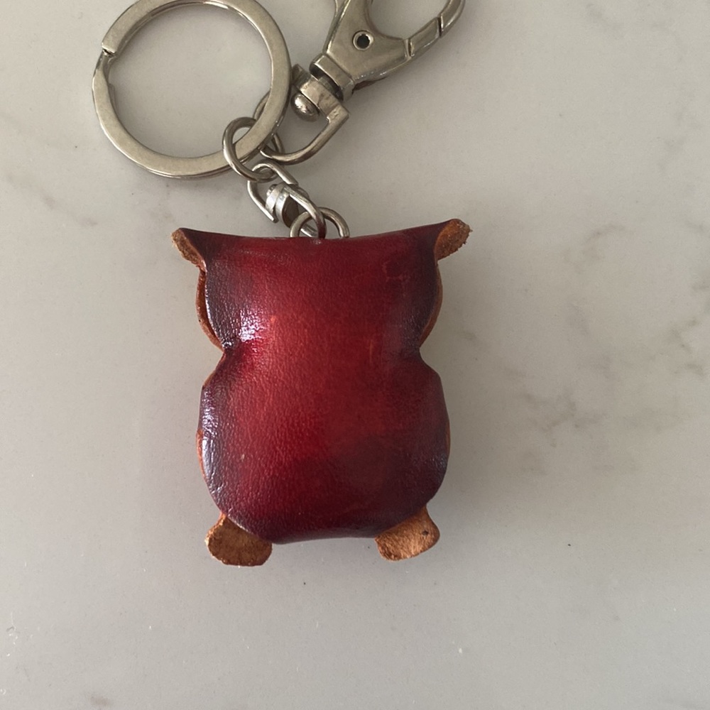 Leather owl keychain/purse bag charm - Picture 2 of 2